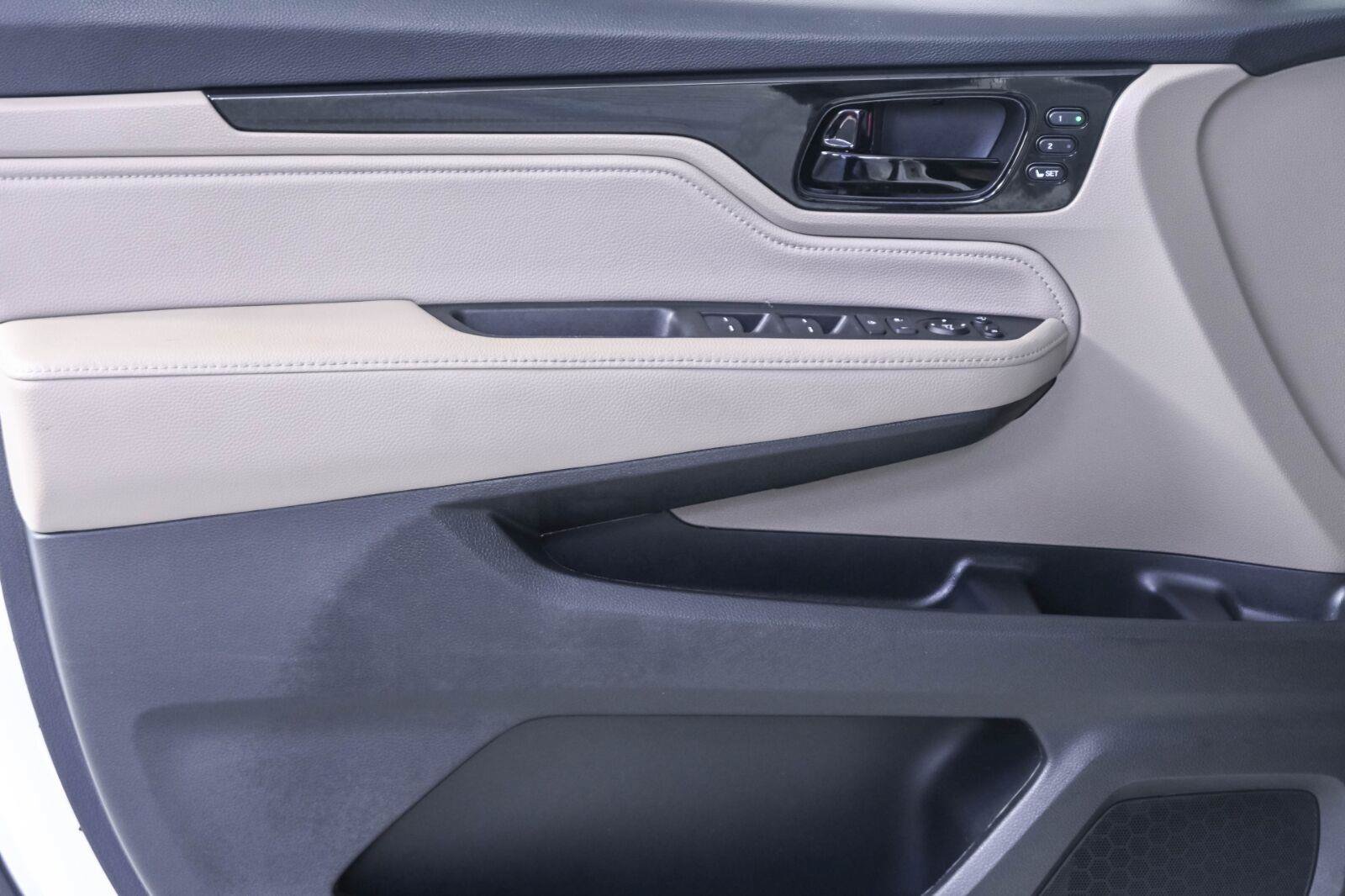 Used 2022 Honda Odyssey Elite image 6