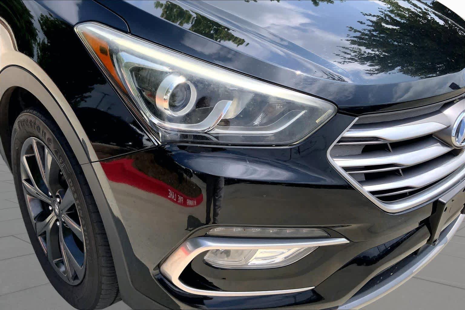 Used 2017 Hyundai Santa Fe Sport w/ 2.0T Ultimate Tech Package 05 FWD image 27