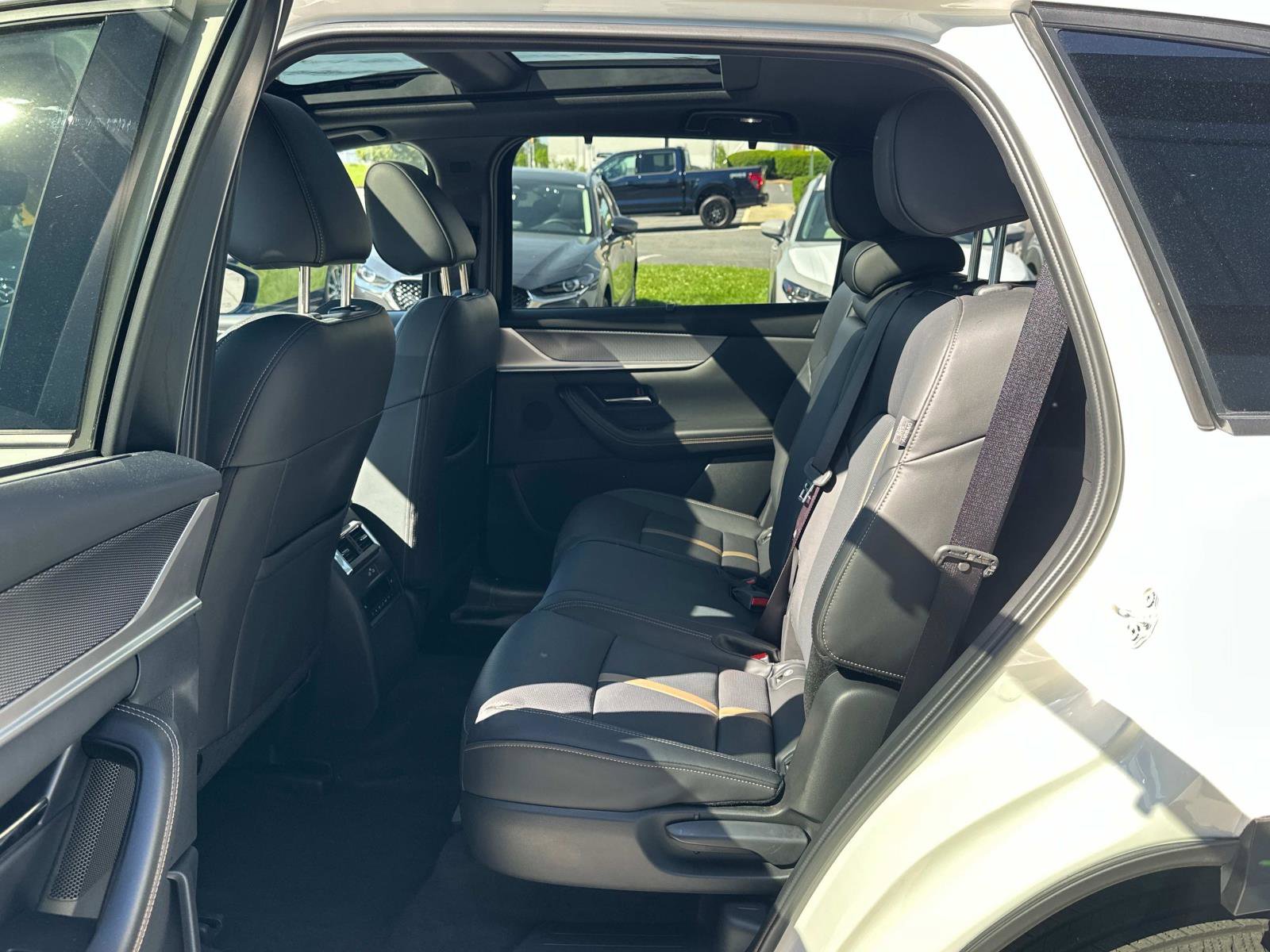 Certified 2025 MAZDA CX-70 Plug-In Hybrid w/ Premium Plus image 19