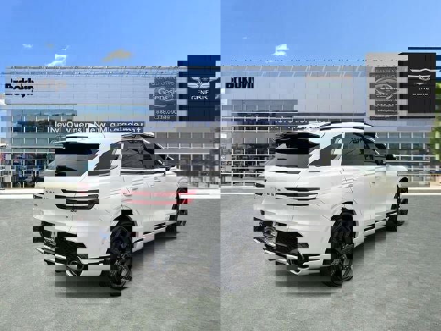 Used 2023 Genesis GV70 2.5T w/ Sport Prestige Package image 4