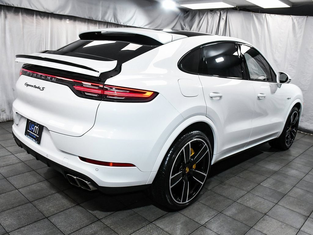 Used 2023 Porsche Cayenne Turbo S AWD/4WD image 6