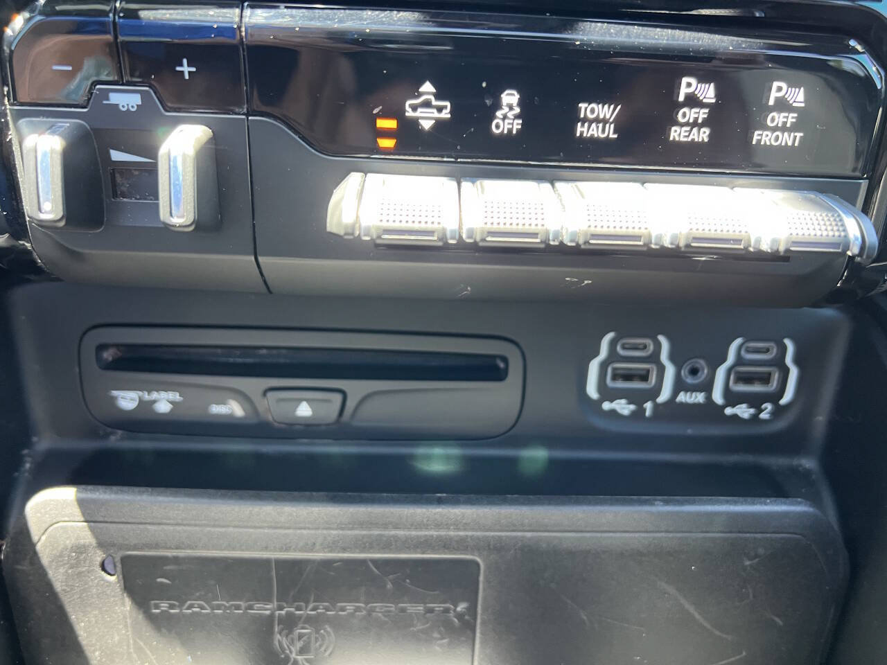 Used 2019 RAM 1500 Limited AWD/4WD image 14