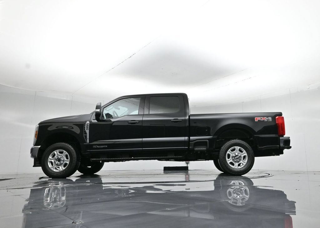 New 2026 Ford F250 XLT w/ FX4 Off-Road Package AWD/4WD image 52