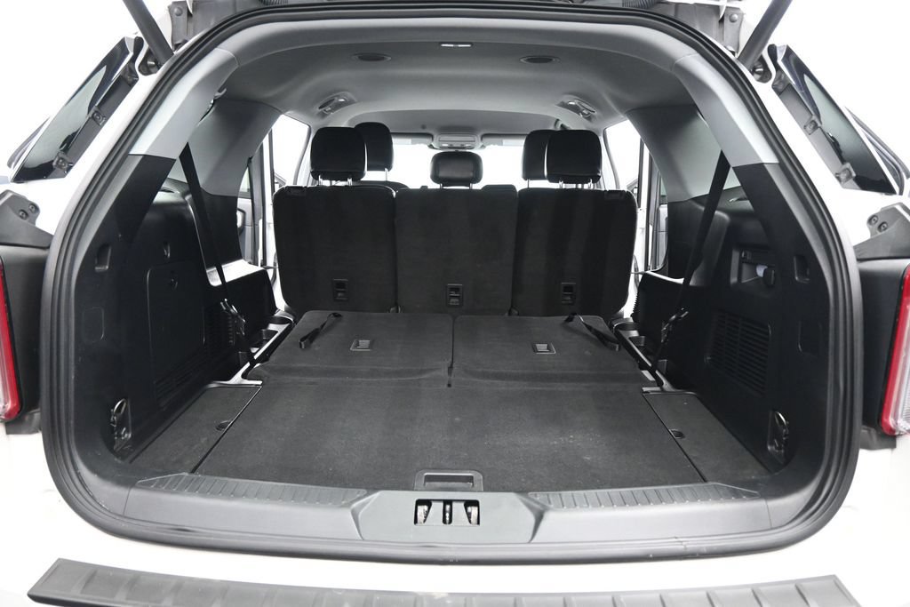Certified 2021 Ford Explorer XLT w/ Equipment Group 202A RWD image 20