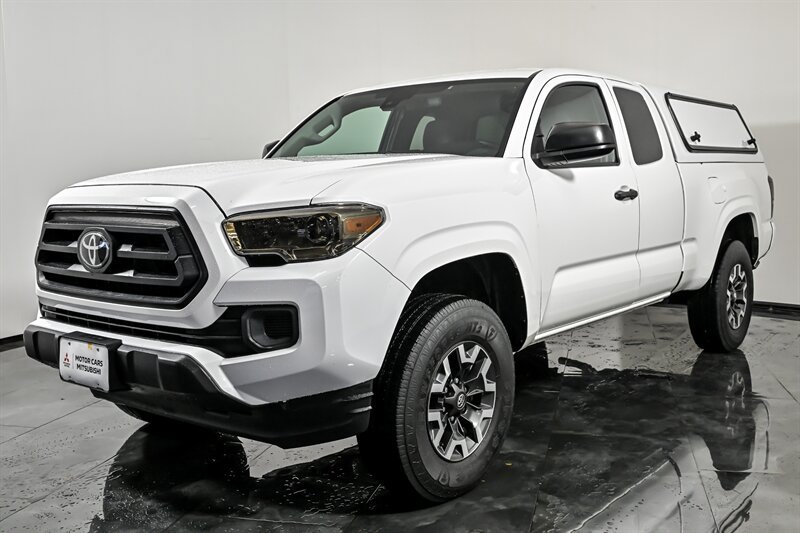 Used 2022 Toyota Tacoma SR RWD image 5