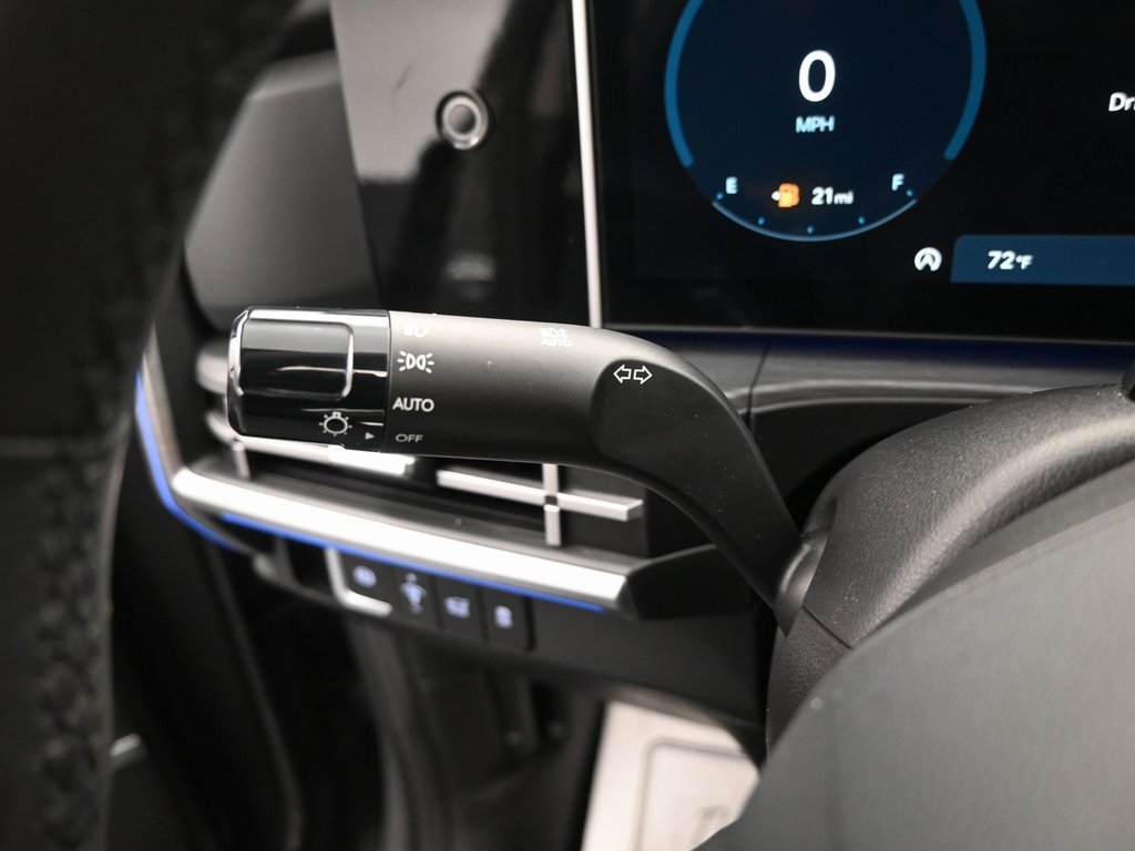 Used 2024 Hyundai Santa Fe Limited image 23