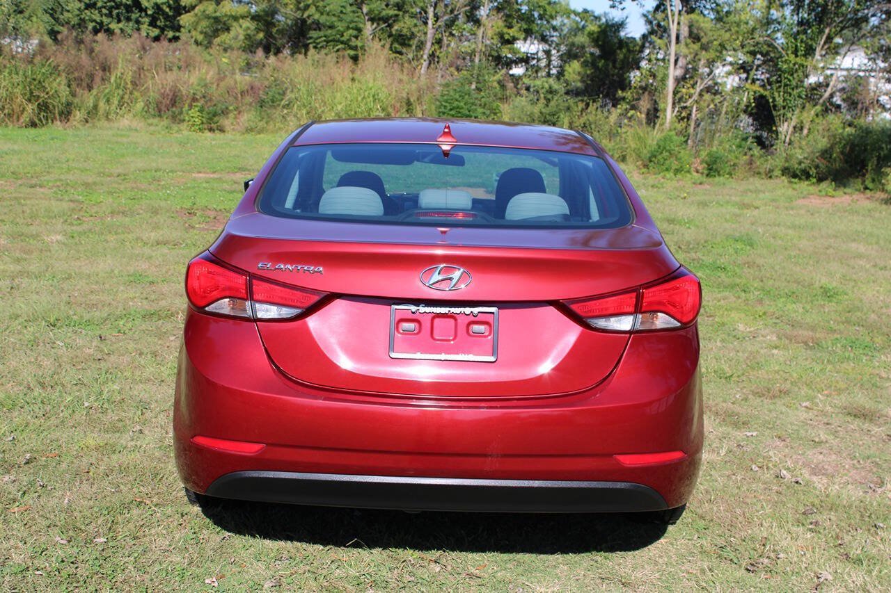 Used 2015 Hyundai Elantra SE FWD image 8