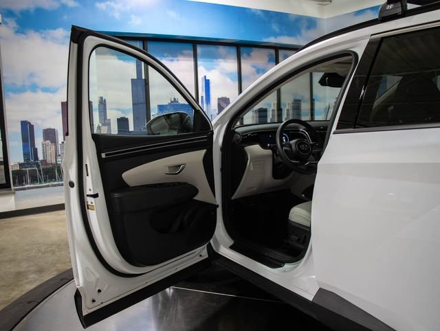 Used 2022 Hyundai Tucson Limited AWD/4WD image 13