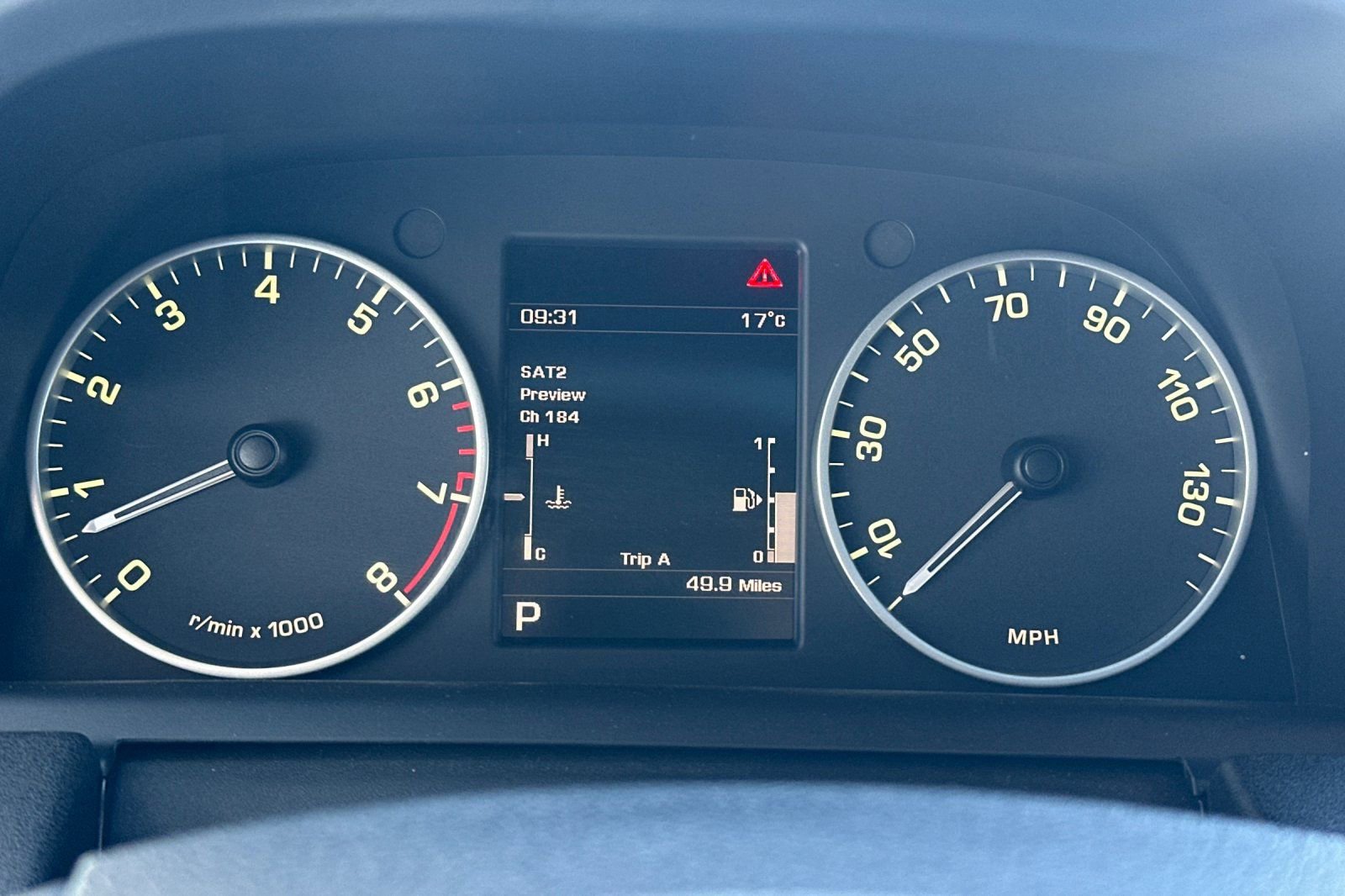 Used 2013 Land Rover Range Rover Sport HSE LUX image 33