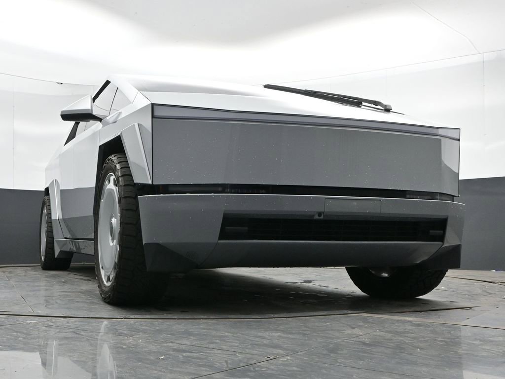 Used 2024 Tesla Cybertruck AWD Crew Cab image 42