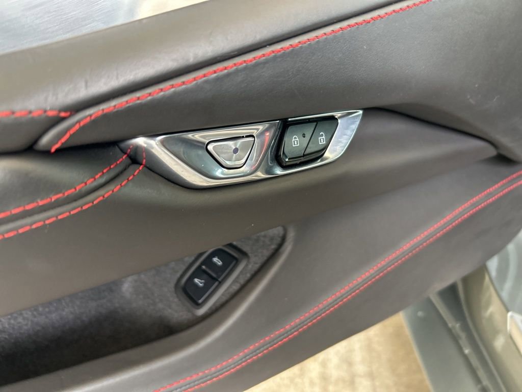 Used 2022 Chevrolet Corvette Stingray Premium Conv w/ Z51 Performance Package RWD image 51