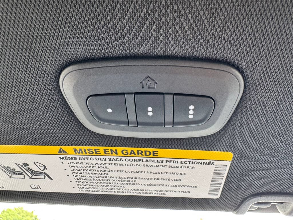 New 2027 Chrysler Pacifica Select FWD image 23
