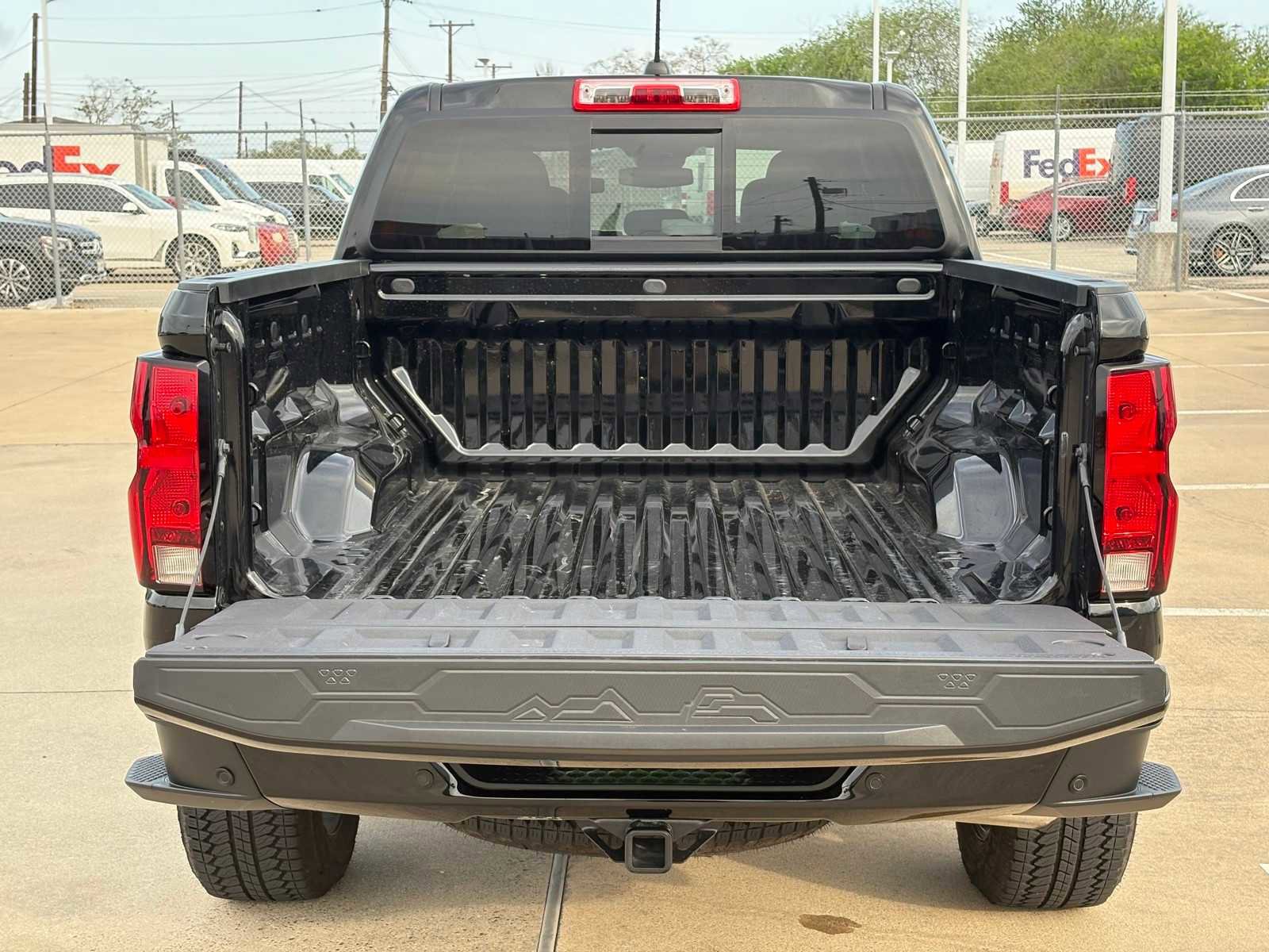 Used 2025 Chevrolet Colorado Trail Boss image 10