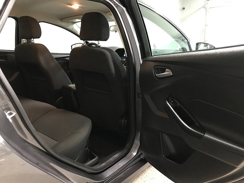 Used 2017 Ford Focus SE image 18