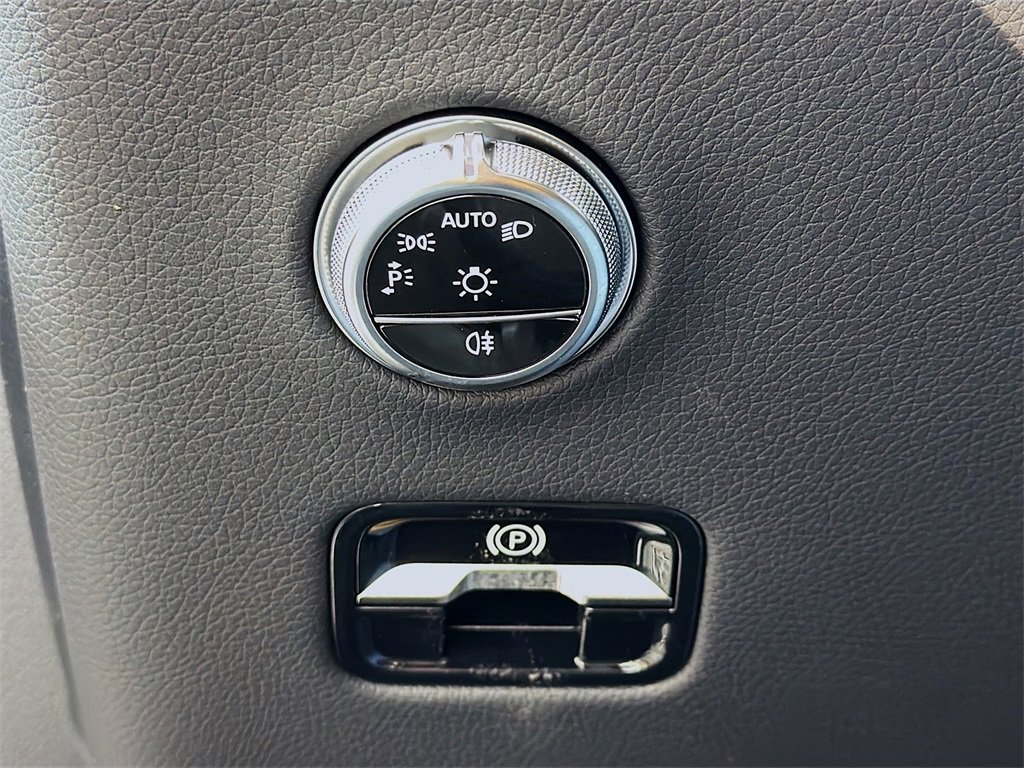 New 2026 Mercedes-Benz GLC 43 AMG 4MATIC image 11