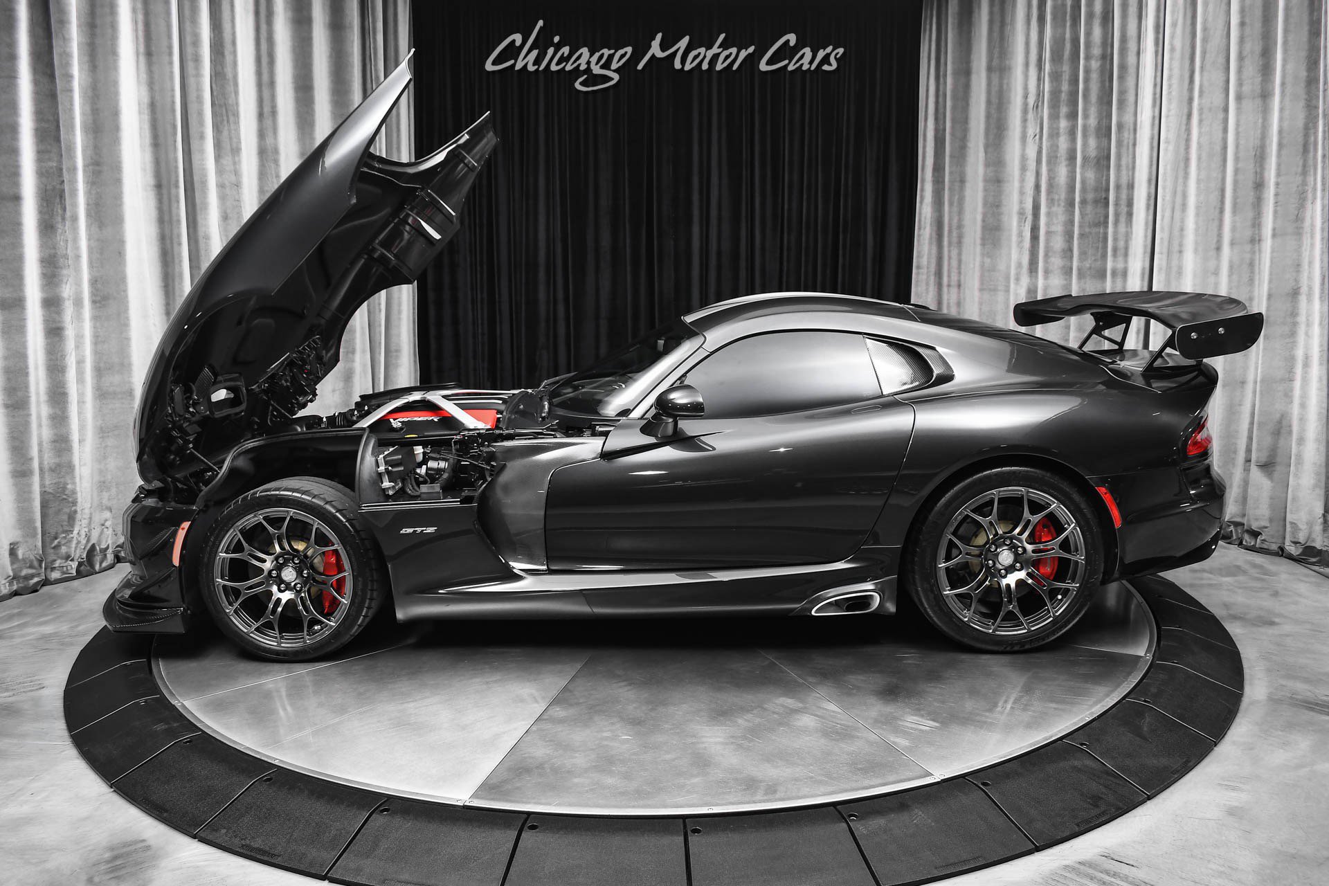 Used 2013 SRT Viper GTS w/ GTS Laguna Interior Pkg image 30