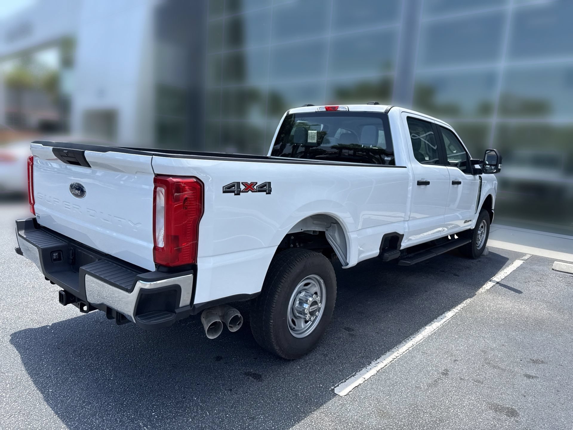 Used 2025 Ford F350 XL AWD/4WD image 4