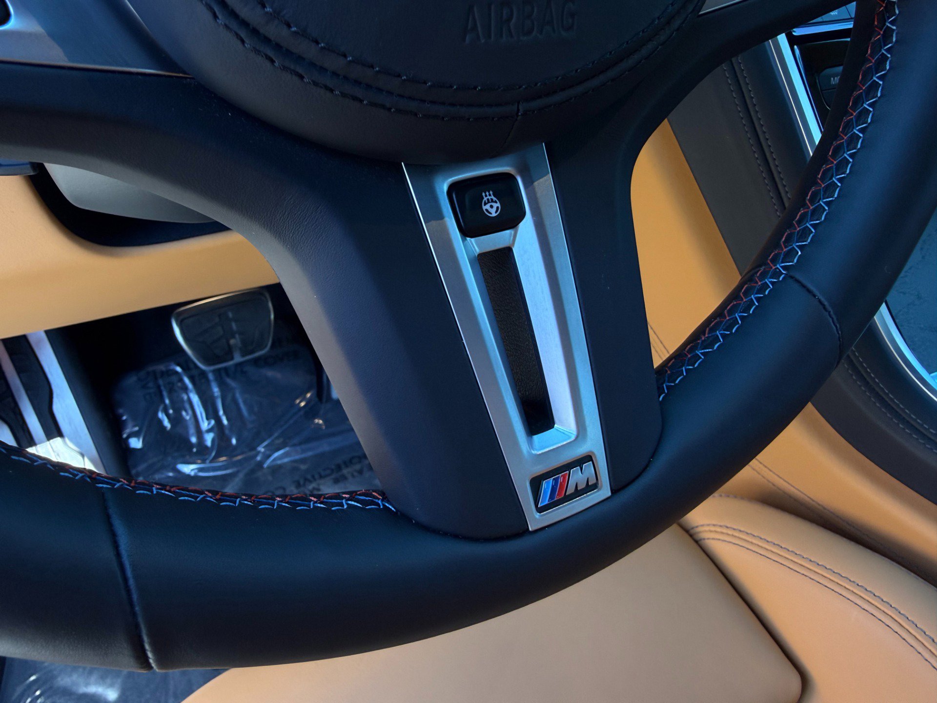 Used 2025 BMW M8 Competition image 12