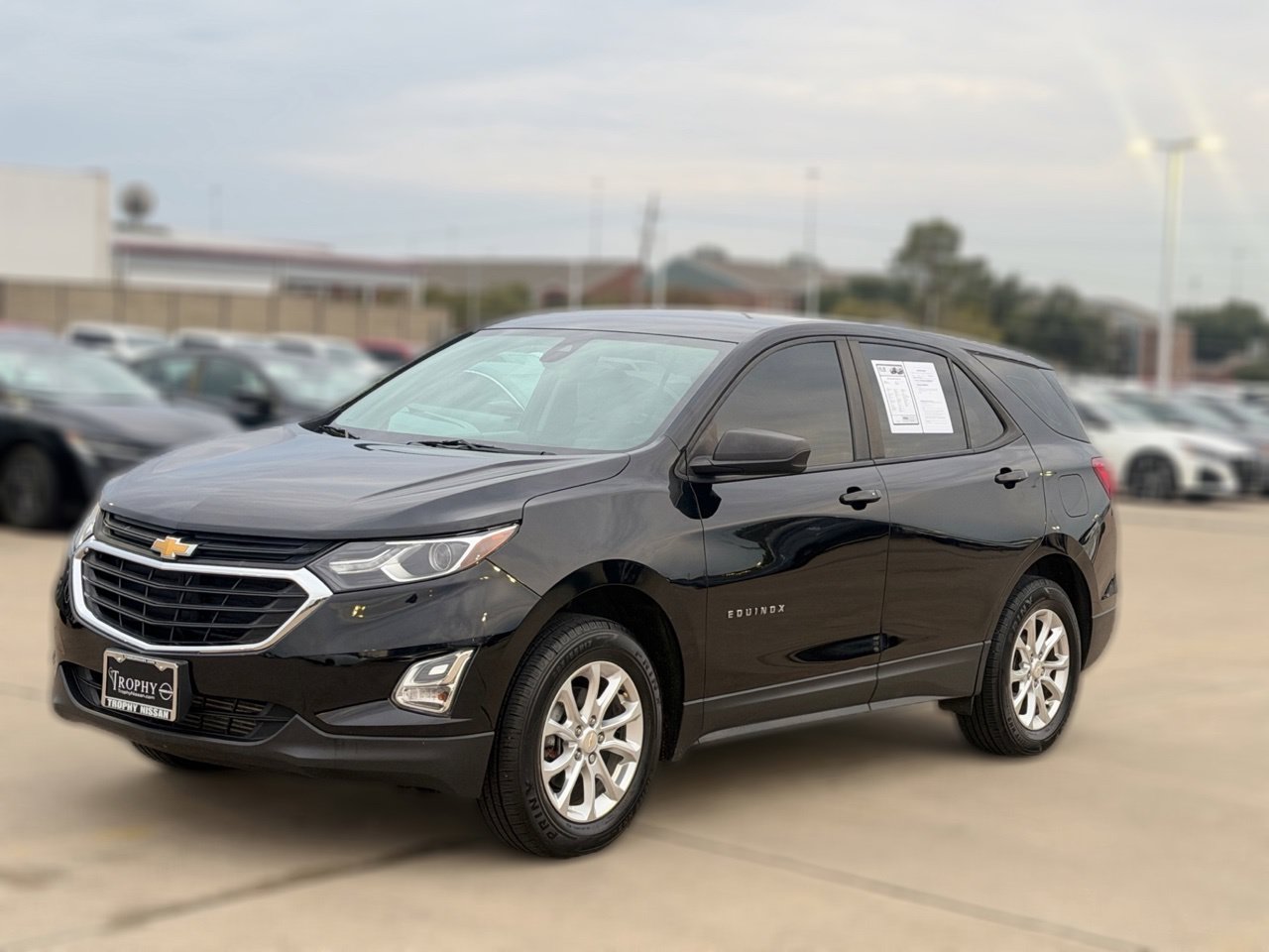 Used 2020 Chevrolet Equinox LS AWD/4WD image 2