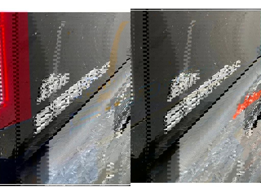 Used 2013 GMC Sierra 3500 SLT image 8