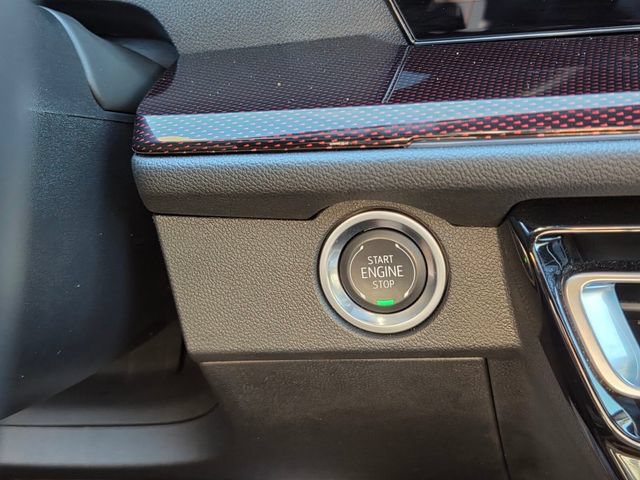 Certified 2024 Chevrolet Traverse RS FWD image 36