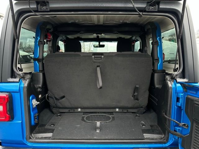 Used 2023 Jeep Wrangler Rubicon w/ LED Lighting Group image 10