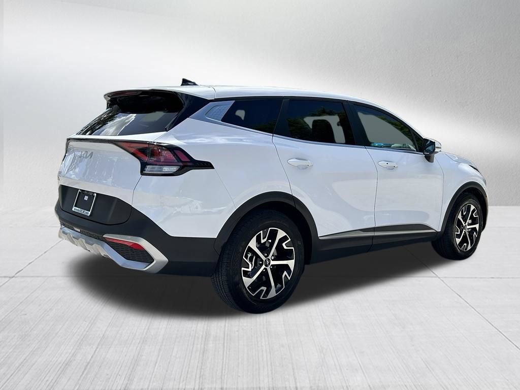 Used 2024 Kia Sportage EX FWD image 5