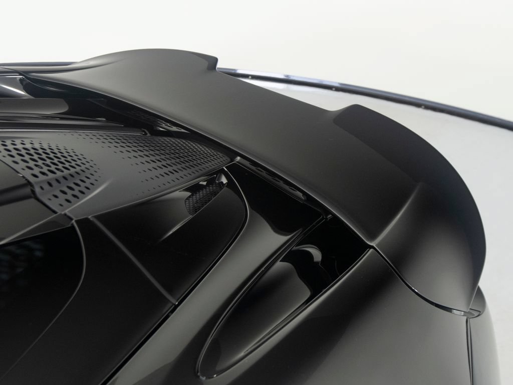 Used 2026 McLaren 750S Spider RWD image 44