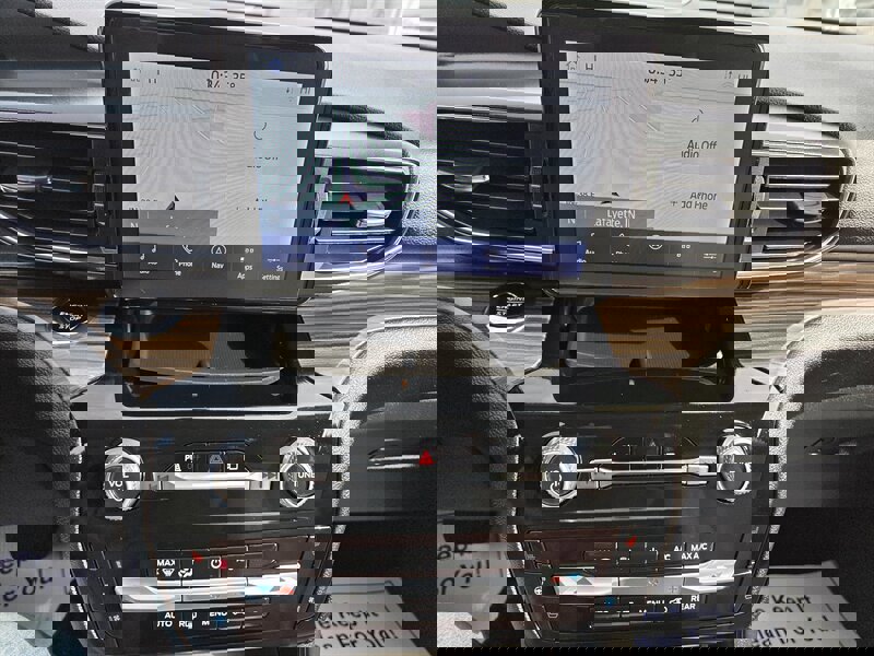 Used 2023 Ford Explorer Limited image 20