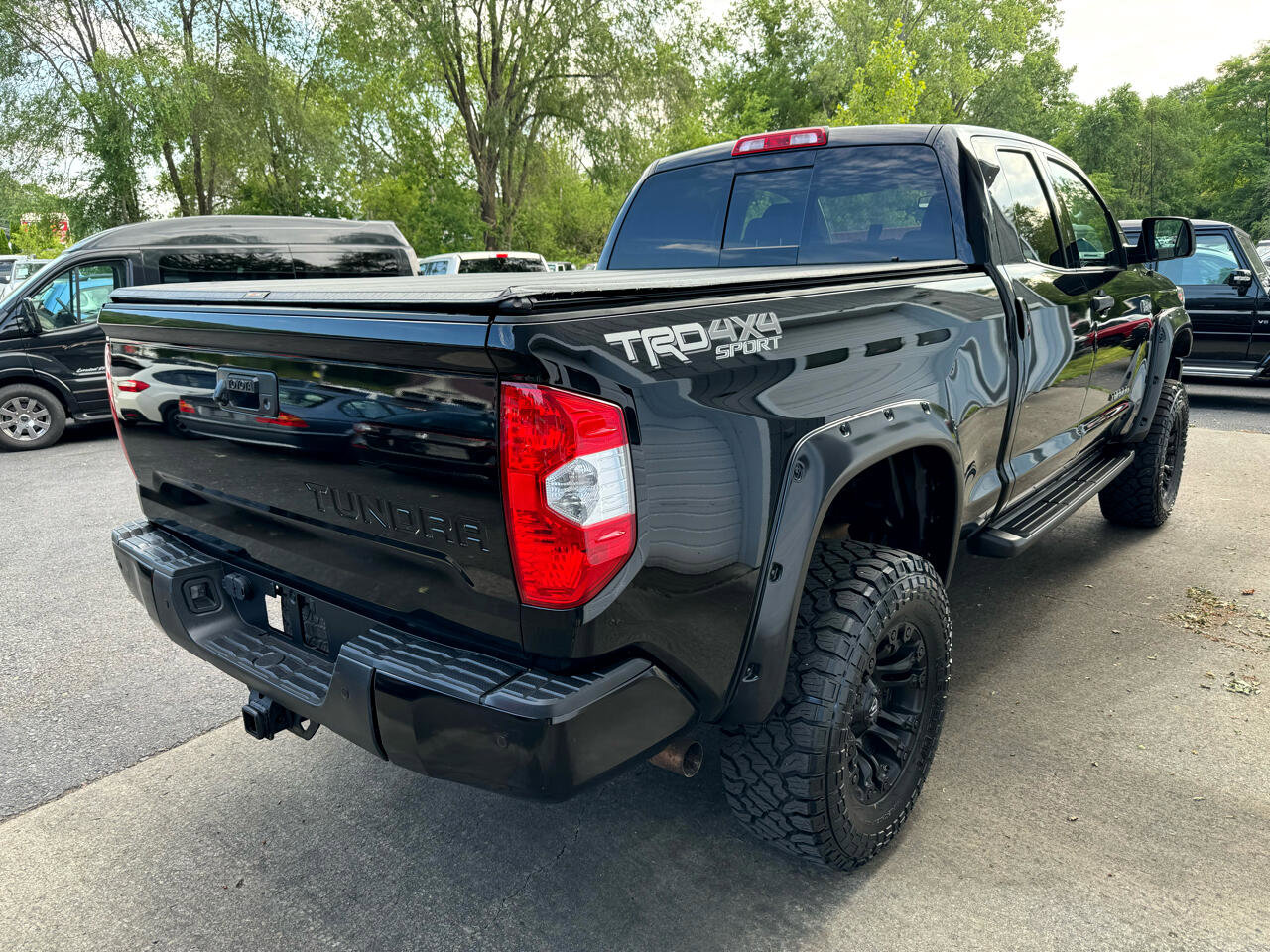Used 2018 Toyota Tundra SR5 image 4