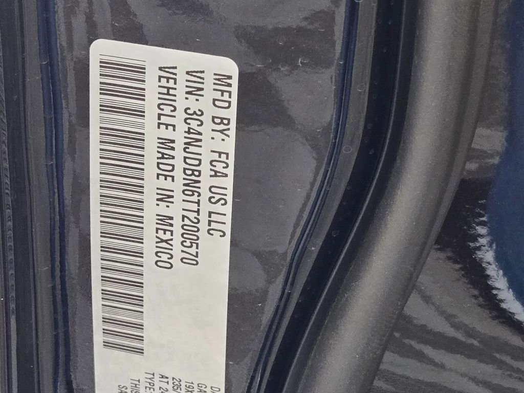 New 2026 Jeep Compass Latitude w/ Sun and Sound Group image 19