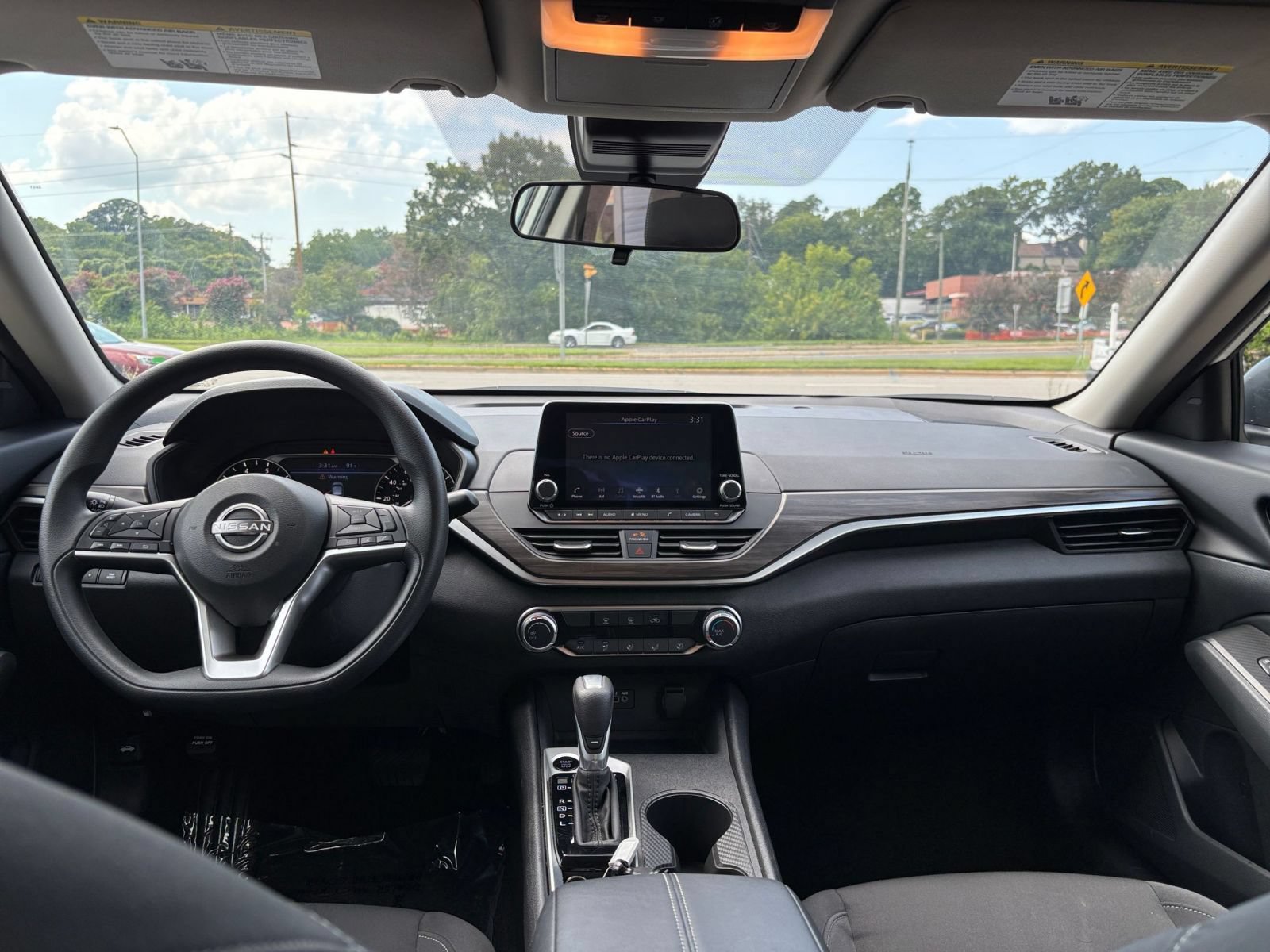 Used 2026 Nissan Altima 2.5 SV FWD image 32