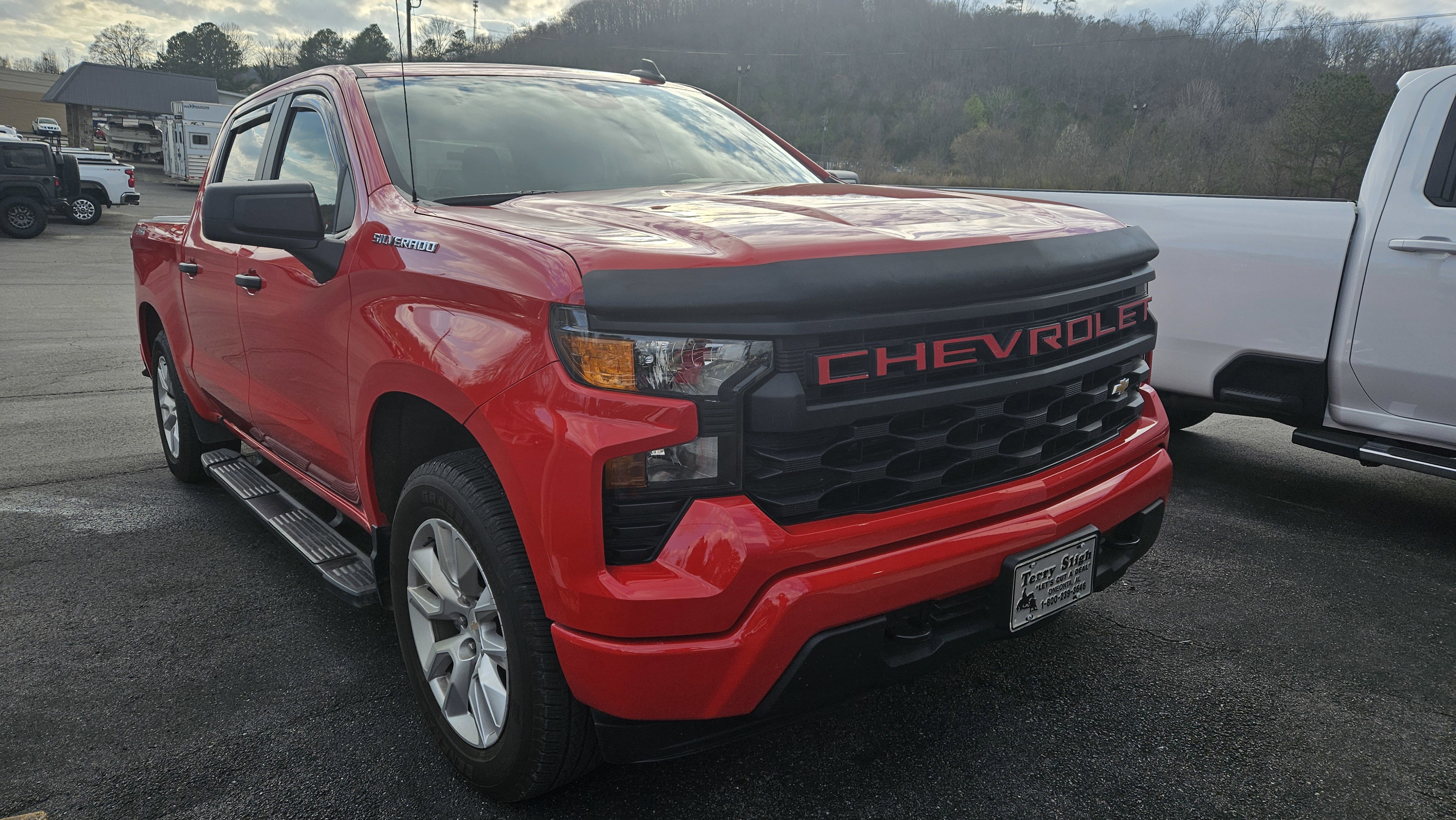 Used 2022 Chevrolet Silverado 1500 Custom AWD/4WD image 2