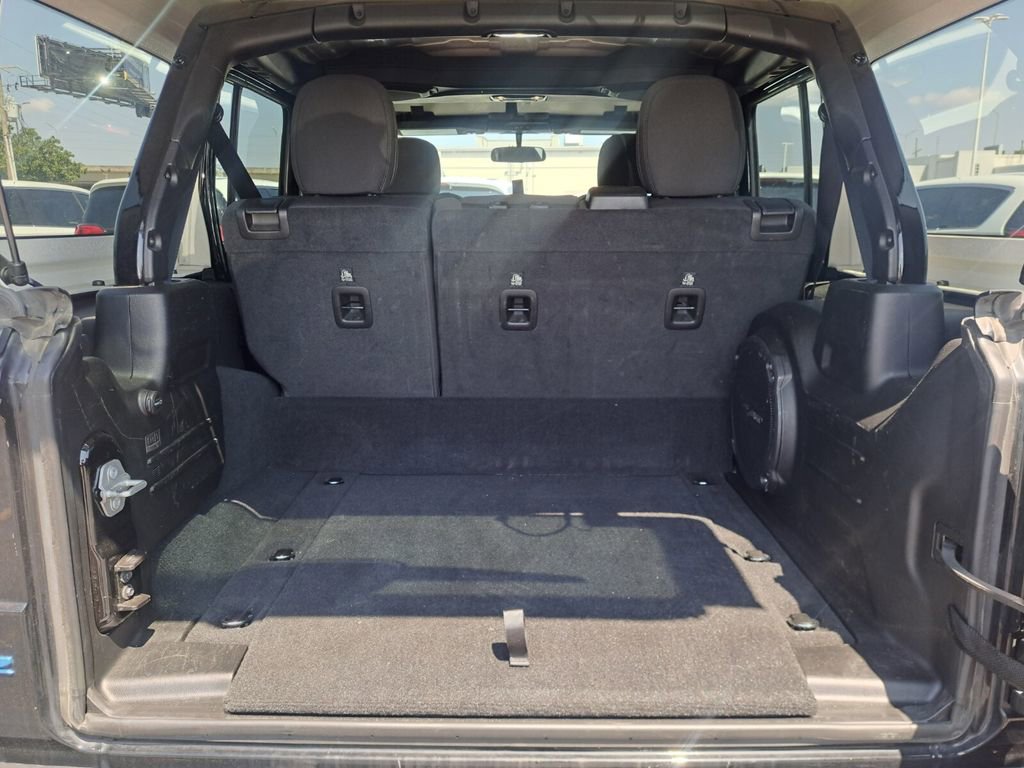 Used 2023 Jeep Wrangler Unlimited image 25