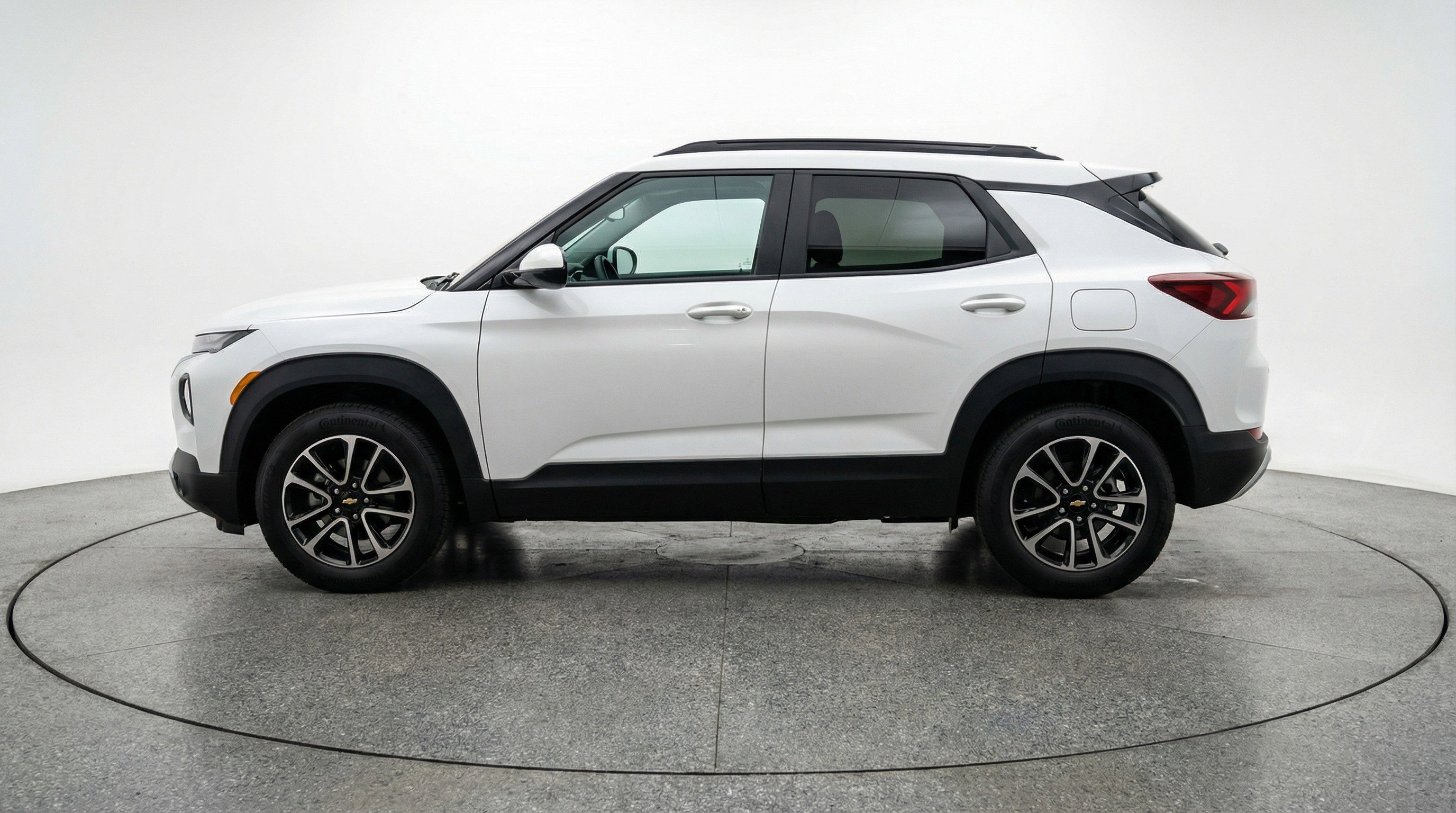 Used 2025 Chevrolet TrailBlazer LT image 5