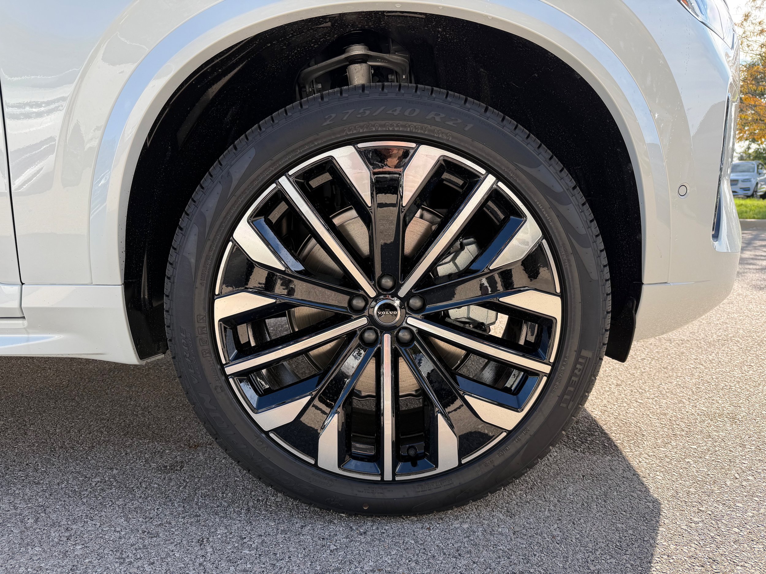 New 2026 Volvo XC90 B6 Ultra w/ Protection Package AWD/4WD image 7