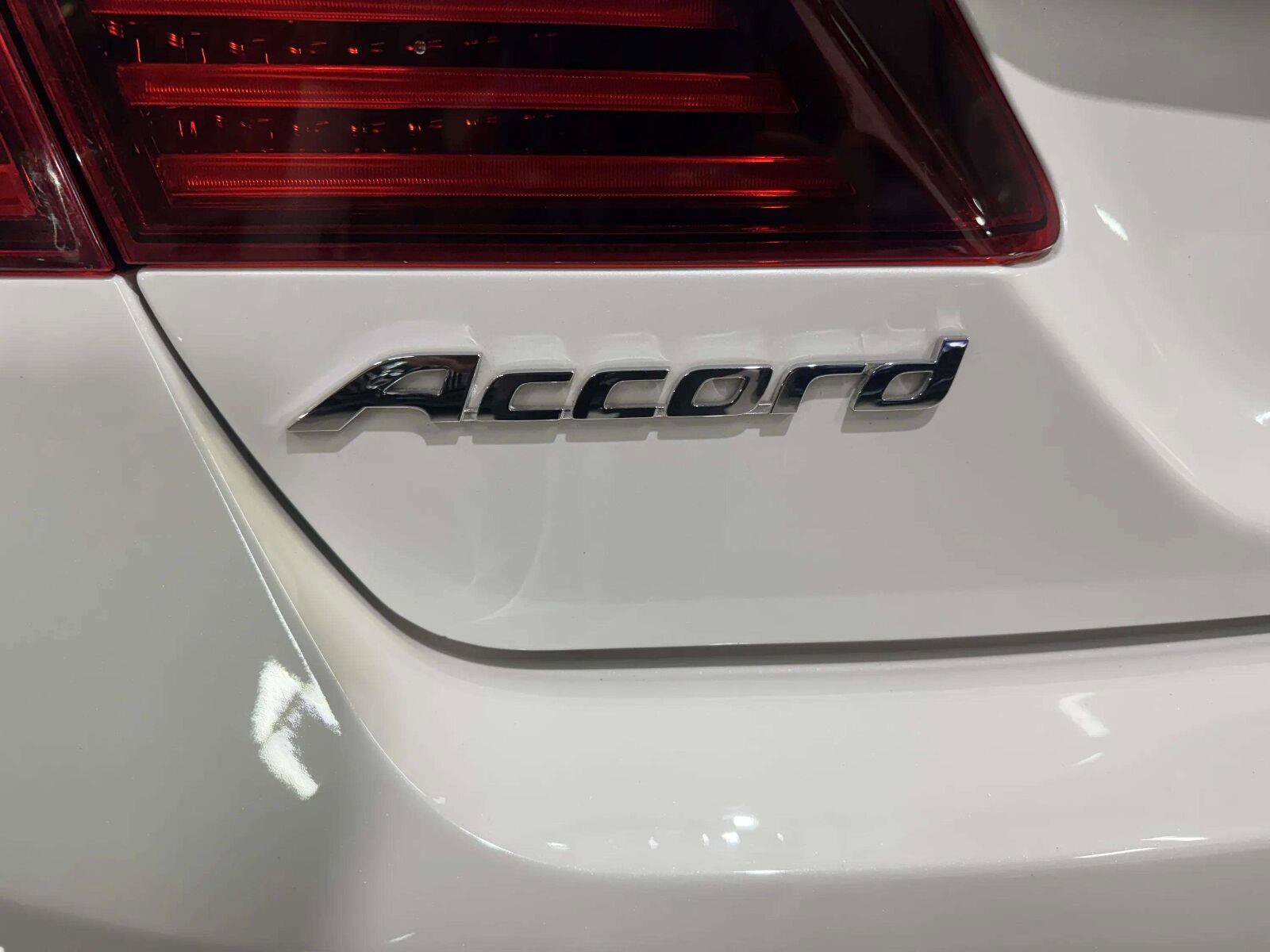 Used 2017 Honda Accord Sport Special Edition image 15