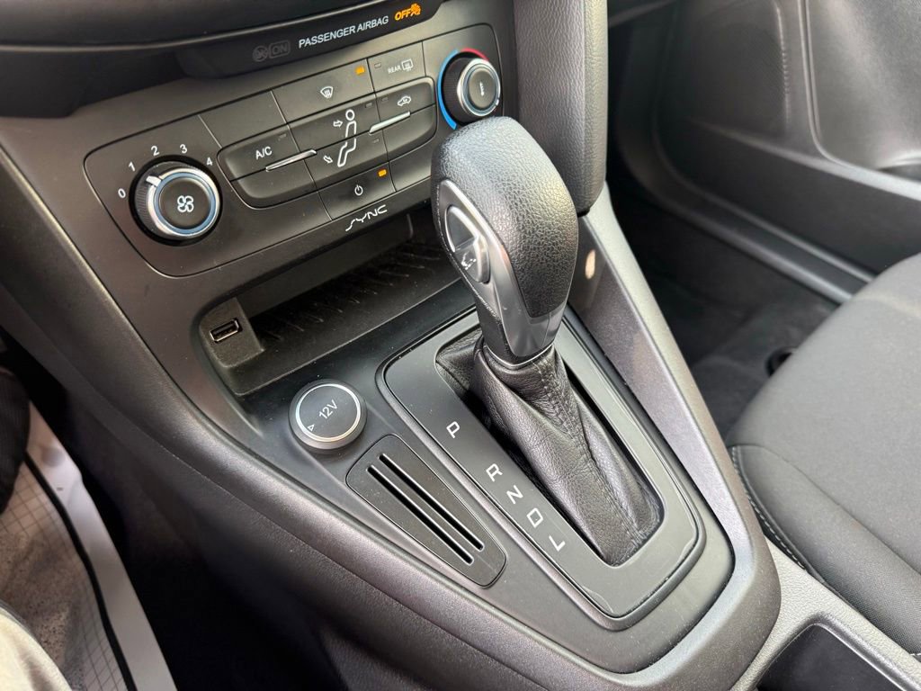 Certified 2017 Ford Focus SE image 25
