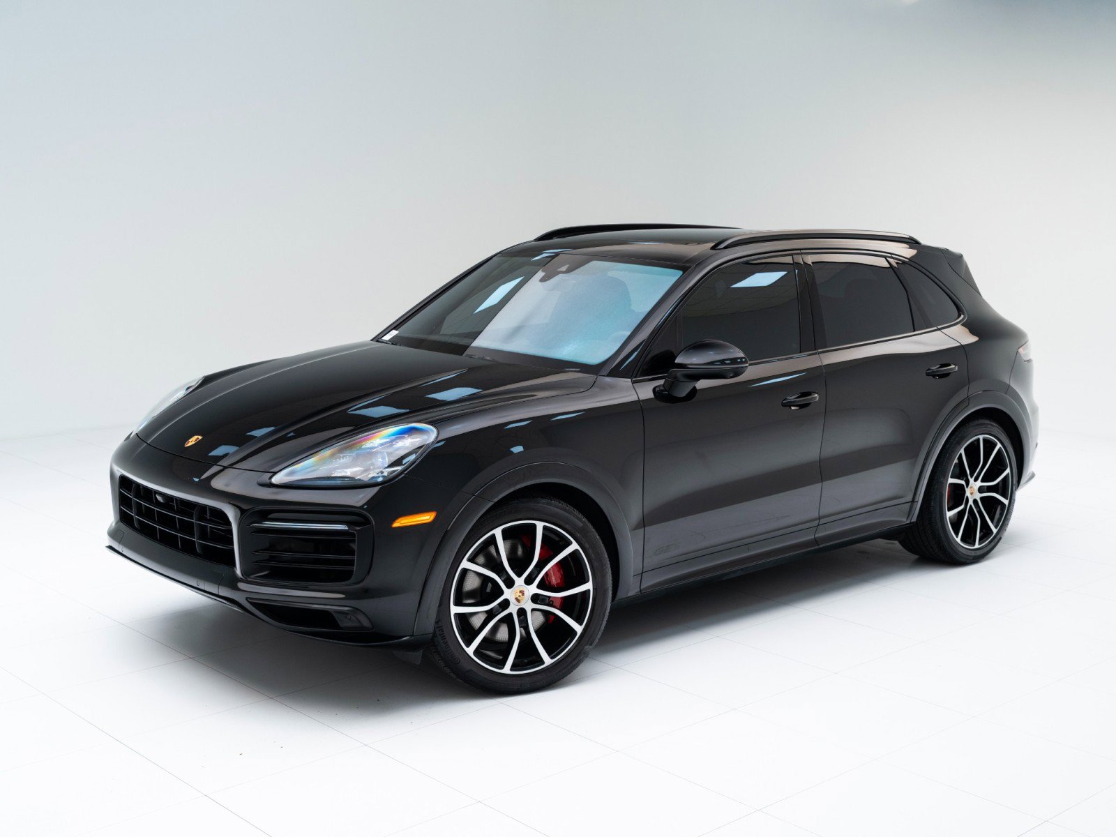 Certified 2023 Porsche Cayenne GTS AWD/4WD image 1