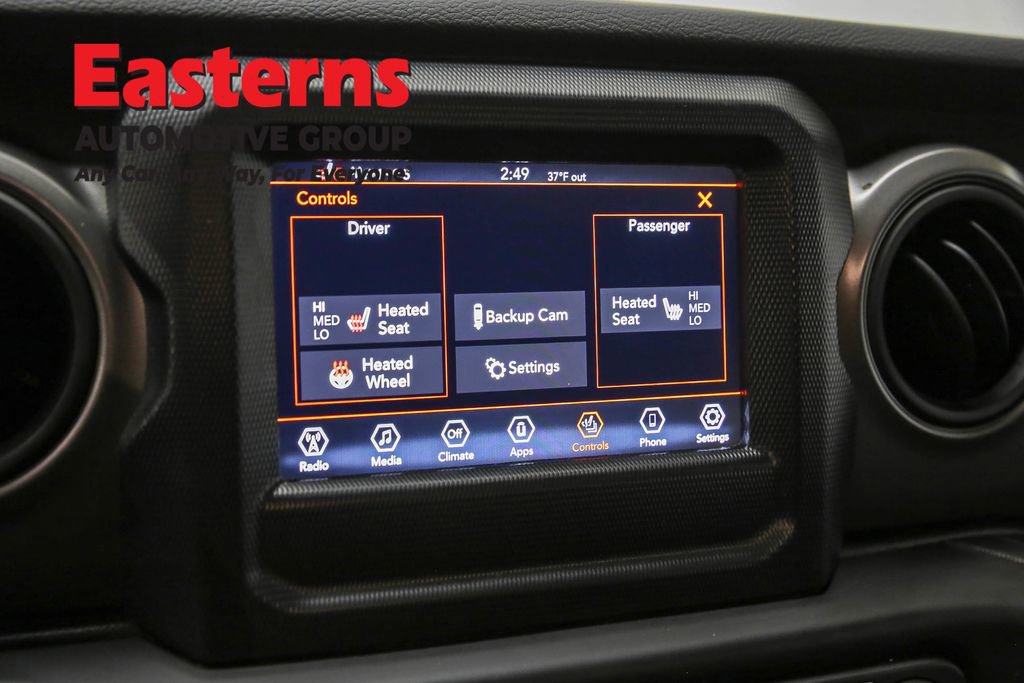 Used 2023 Jeep Wrangler Unlimited w/ Dual Top Group image 19