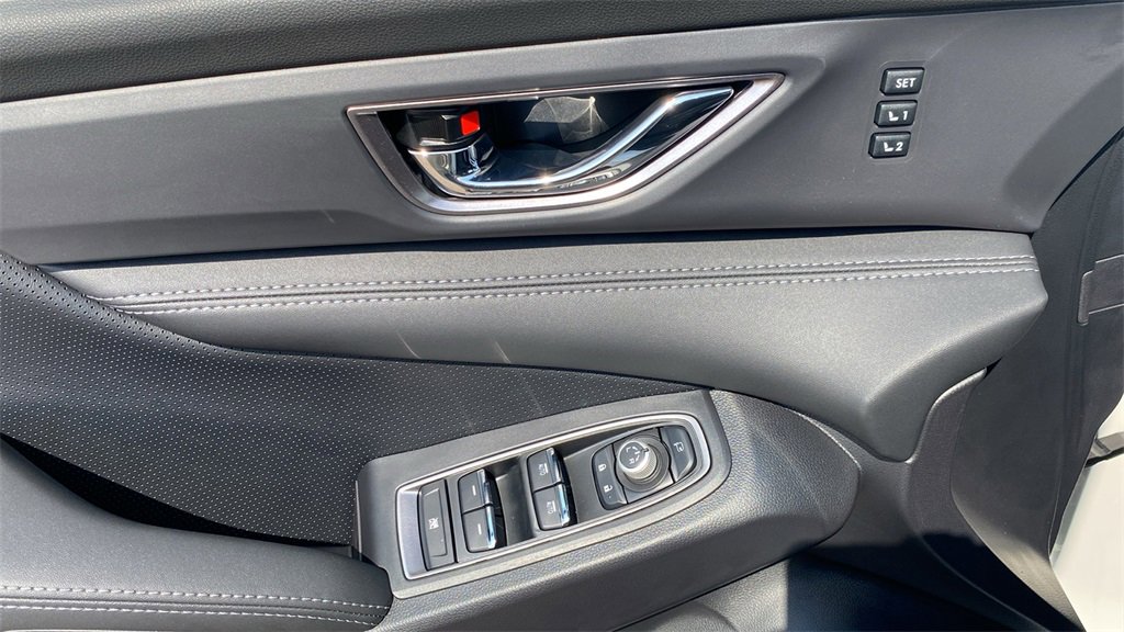 New 2025 Subaru Ascent Limited image 18