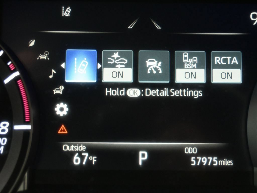 Used 2021 Toyota Highlander XSE AWD/4WD image 16