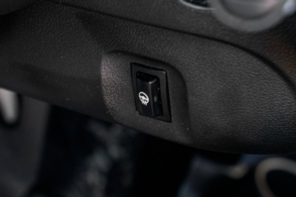 Certified 2023 MINI Cooper 2-Door Hardtop image 11