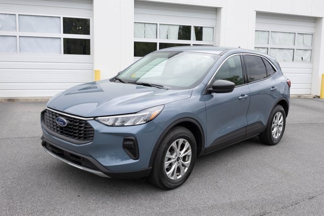 Used 2023 Ford Escape Active
