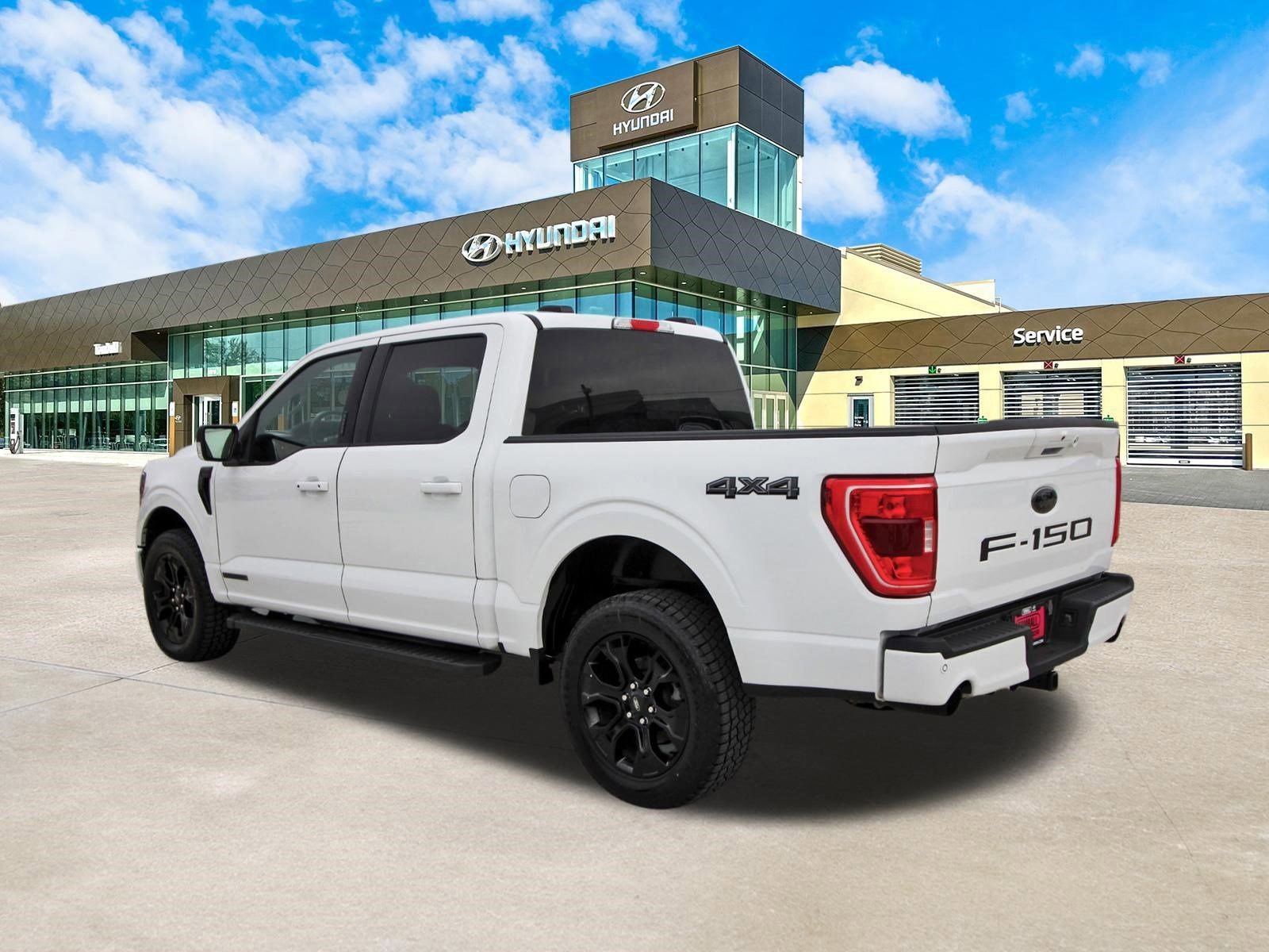 Used 2023 Ford F150 XLT w/ Equipment Group 302A High image 8