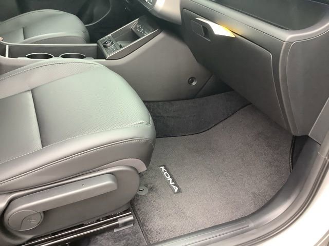 New 2026 Hyundai Kona SEL Premium image 28