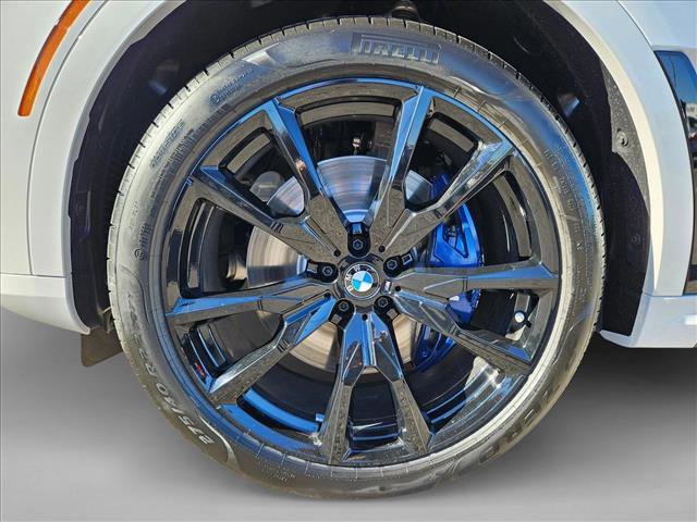 New 2026 BMW X7 M60i w/ Executive Package image 10