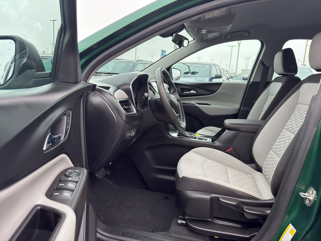 Used 2018 Chevrolet Equinox LS image 10