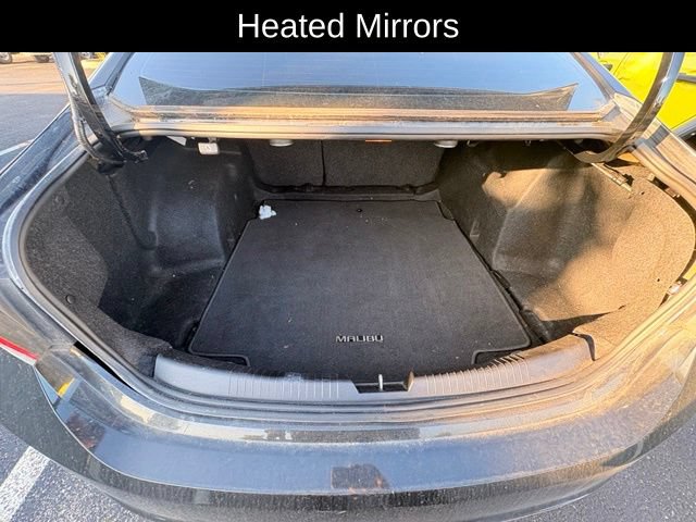 Used 2017 Chevrolet Malibu Premier FWD image 14