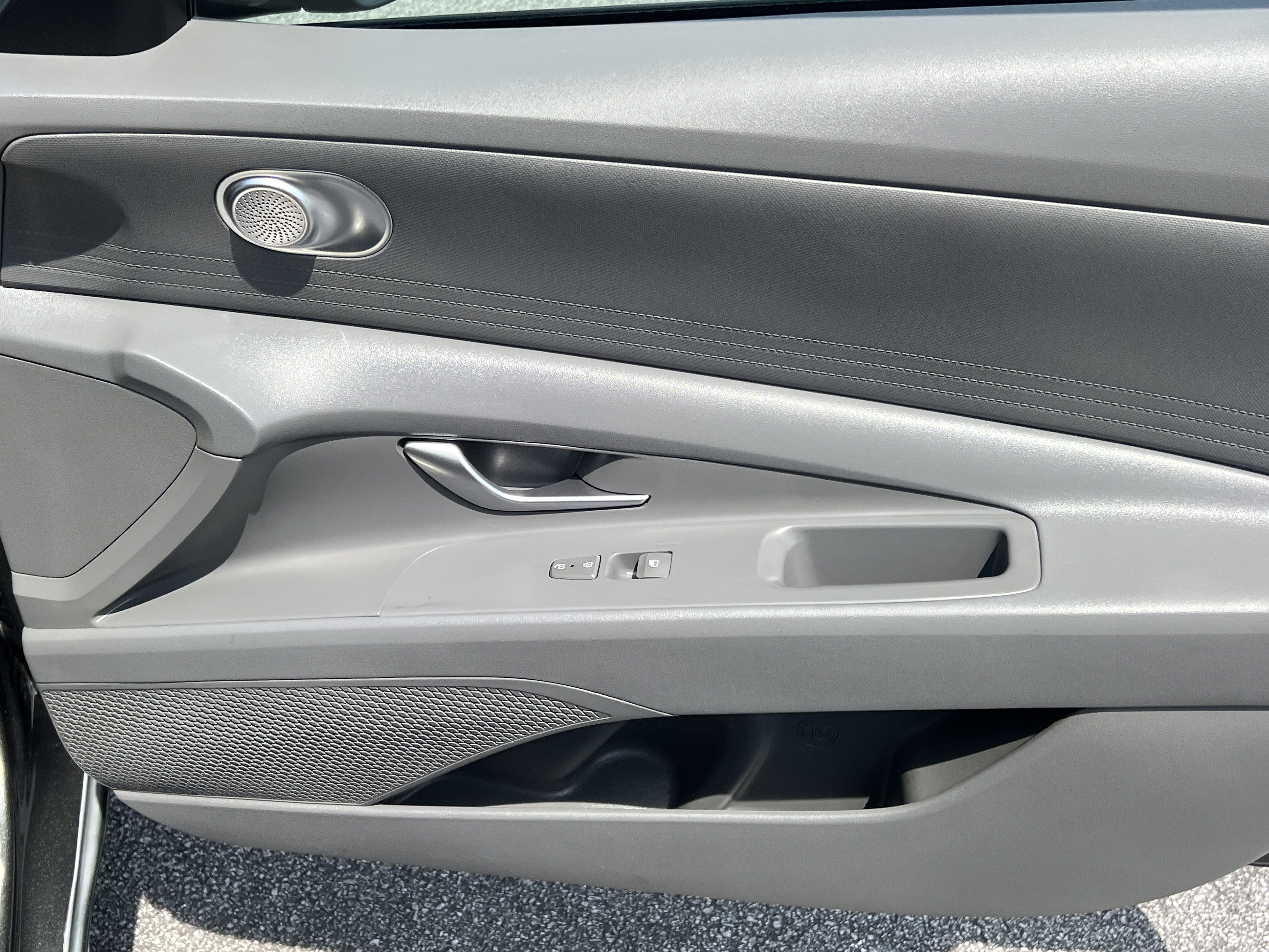 Used 2024 Hyundai Elantra SE FWD image 15